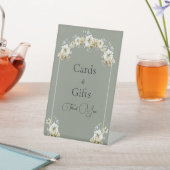 Arched Sage Green Floral Wedding Pedestal Sign 台座サイン (インサイチュ)