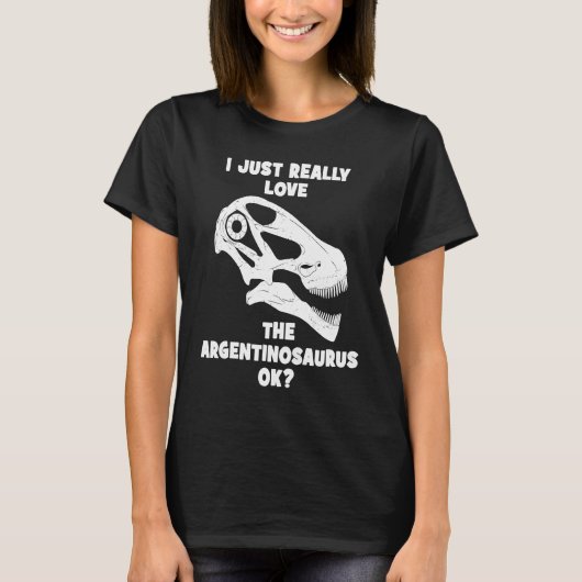 Argentinosaurus Skull Fossil Hunter  2 Tシャツ (正面)