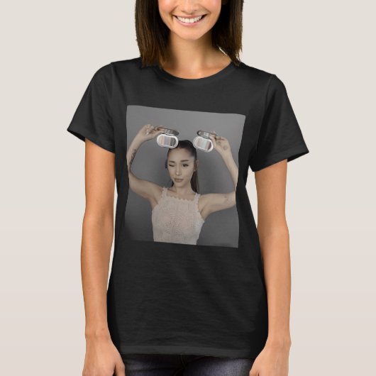 Ari Rem Beauty Tシャツ (正面)