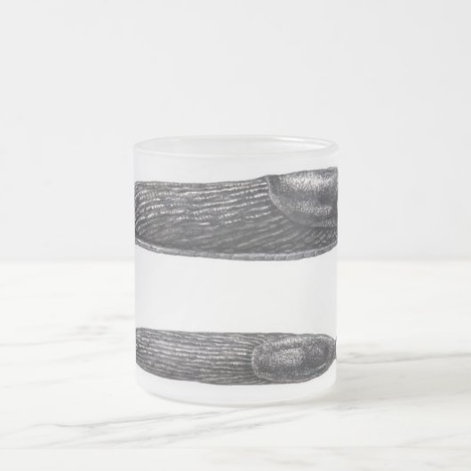 Arionのrufus -曇らされたガラスの水彩画のマグ フロストグラスマグカップ (中央)