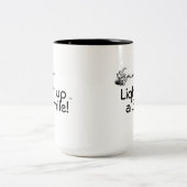 Aristocob: スマイルをつけて下さい! マグ (中央)