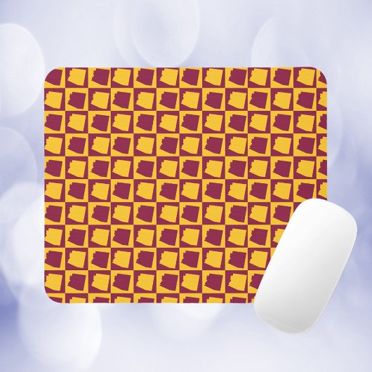 Arizona Checkered Maroon and Gold Pattern マウスパッド