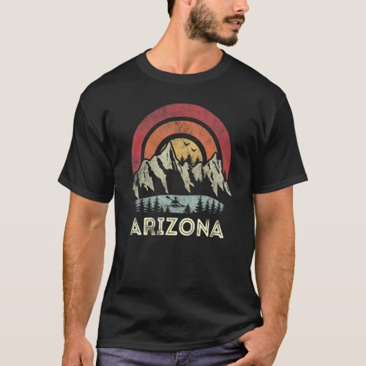 Arizona Mountain Sunset Sunrise Kayaking Lake Camp Tシャツ (正面)