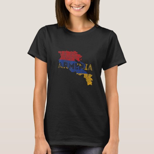 Armenian Map and Flag Souvenir  Distressed Armenia Tシャツ (正面)