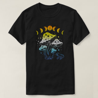 Aroace Mystique - Mushroom, Moon, and Frog Tシャツ
