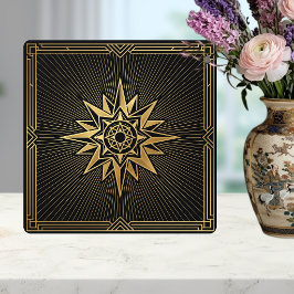 Art Deco Gold Sunburst Compass Graphic Black タイル
