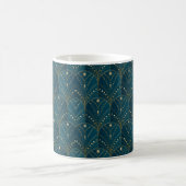 Art Deco pattern with gold geometric shapes コーヒーマグカップ (中央)