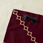 Art Deco Vase with Golden Flowers ビーチタオル (インサイチュ)