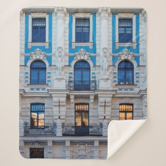 Art Nouveau architecture in Riga, Latvia シェルパブランケット (正面)