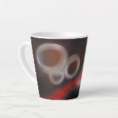 Arterial Motif:抽象芸術ブラック、ホワイト、レッド カフェラテマグ (左アングル)