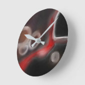 Arterial Motif:抽象芸術ブラック、ホワイト、レッド ラウンド壁時計 (傾斜)