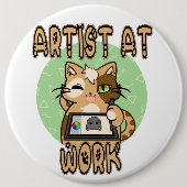 Artist at work cute cat design 缶バッジ (正面)