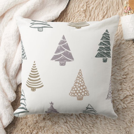 Artistic Christmas Tree Pillow in Green, Brown & P クッション (ブランケット)