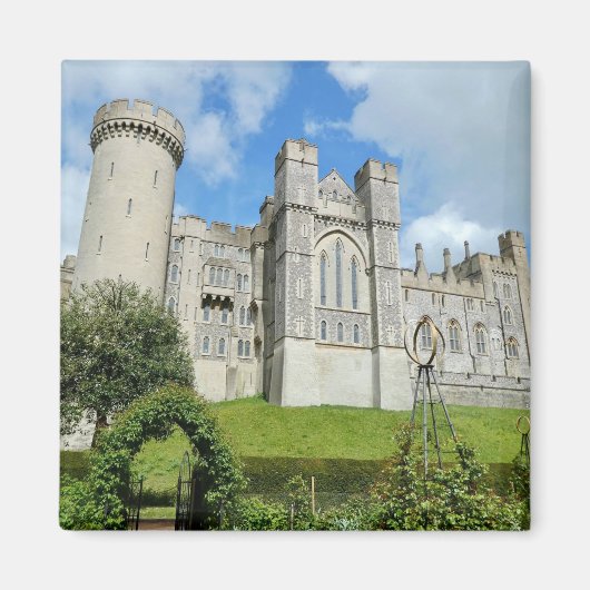 Arundel Castle in Spring Time, West Sussex マグネット (正面)