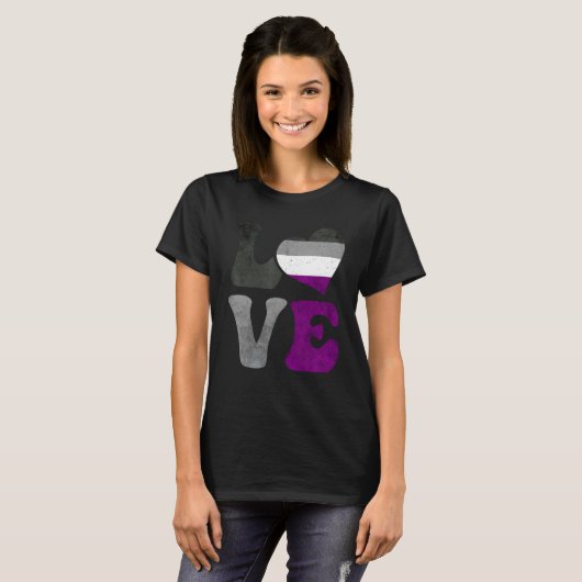 Asexual Pride Ace Flag LOVE Heart LGBTQ Tシャツ (正面フル)
