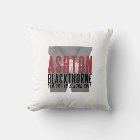 Ashton Blackthorneの枕 クッション (正面)