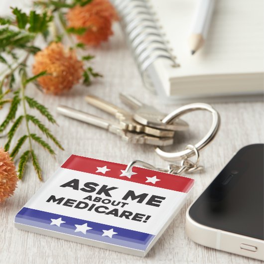 Ask Me About Medicare Keychain キーホルダー (正面右)