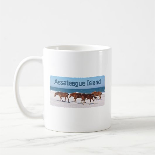 Assateagueの島(ビーチのロゴの子馬) コーヒーマグカップ (左)
