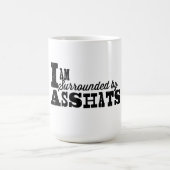 Asshats -顔写真著囲まれる コーヒーマグカップ (中央)