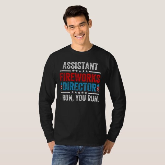 Assistant Fireworks Director  4th Of July Men Wome Tシャツ (正面フル)