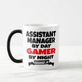 Assistant Manager by Day Gamer by Night モーフィングマグカップ (左)