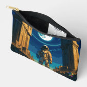 Astronaut Beneath the Celestial Gate アクセサリーポーチ (見開き)