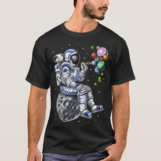 Astronaut Blowing Bubbles Tシャツ (正面)