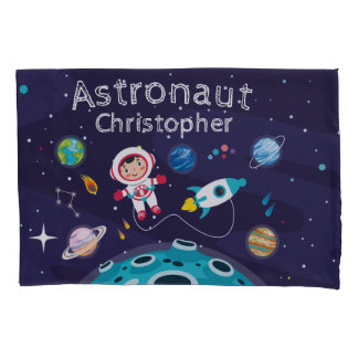 Astronaut child on the moon monogrammed name Thro 枕カバー
