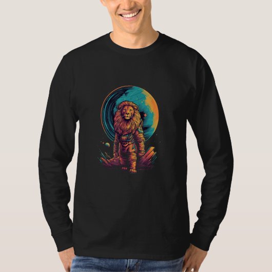 Astronaut Lion Space Moon Cosmonaut Futuristic Ret Tシャツ (正面)