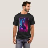 Astronaut On A Motorcycle   Space and Science Fict Tシャツ (正面フル)