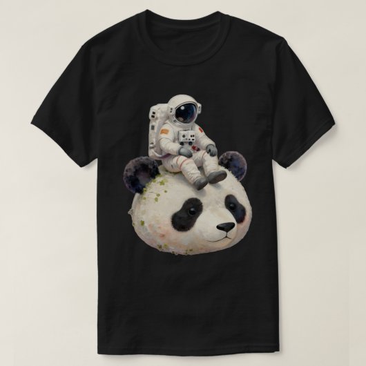 Astronaut on a Space Panda Surreal Weird and Fun Tシャツ (デザイン正面)