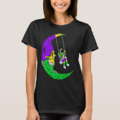 Astronaut Swinging On Moon Skull Mardi Gras Carniv Tシャツ (正面)