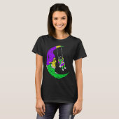 Astronaut Swinging On Moon Skull Mardi Gras Carniv Tシャツ (正面フル)
