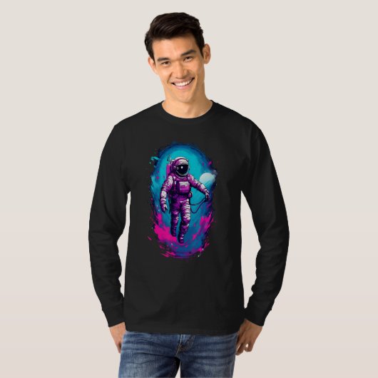 Astronaut Vaporwave Aesthetic Retro Glitch Spacema Tシャツ (正面フル)