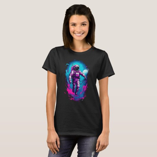 Astronaut Vaporwave Aesthetic Retro Glitch Spacema Tシャツ (正面フル)