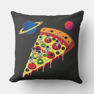 Astronautas montando una pizza en el espacio クッション