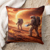 Astronauts explore orange planet クッション (ブランケット)