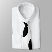 Asymetricの水玉模様、大きい円黒及び白 ネクタイ (タイ)