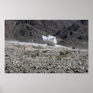 AT-4小さいロケット発射装置からの円形 ポスター