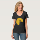 Atmospheric Wolf Howling at the Full Moon Tシャツ (正面フル)