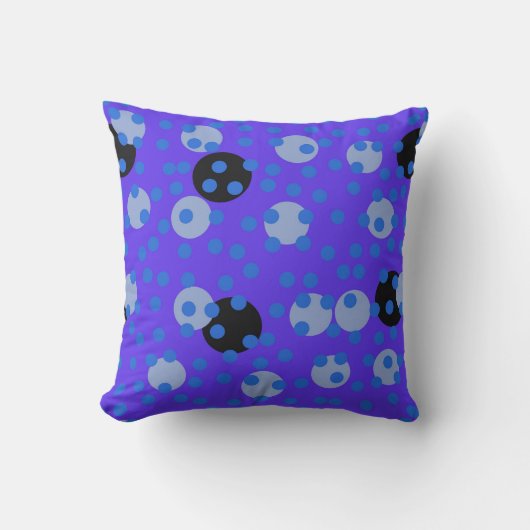 Atomic Blueberry - Retro Polka Dot Dream   クッション (正面)