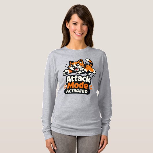 Attack Mode Activated – Energetic Pouncing Cat Tシャツ (正面フル)