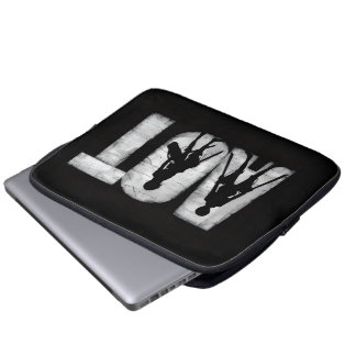 Attack on Titan AOT Silhouette Grunge Laptop Sleev ラップトップスリーブ