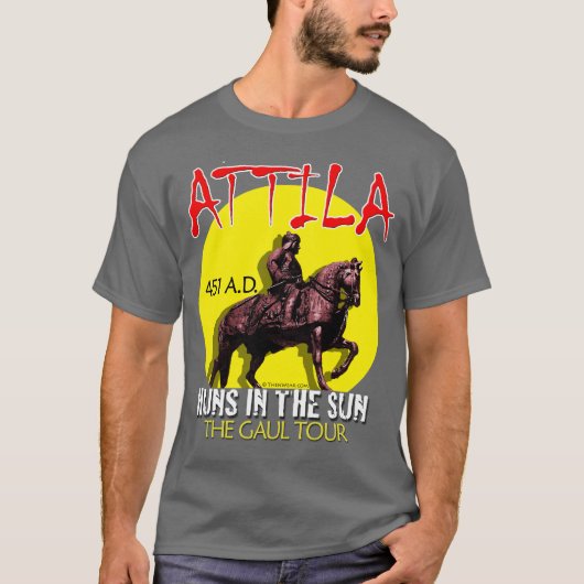 Attila "日曜日のフン族"旅行(人の暗闇) tシャツ (正面)