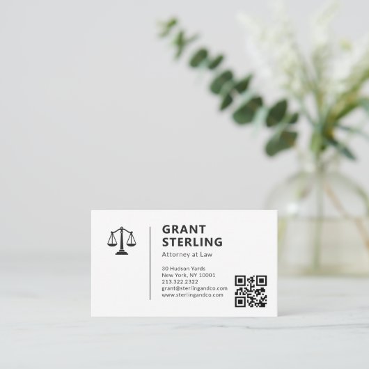 Attorney at Law QR Code Scales of Justice 名刺 (スタンド正面)