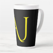 Attractive Monogram Yellow Black Modern Minimalist カフェラテマグ (右アングル)