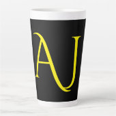 Attractive Monogram Yellow Black Modern Minimalist カフェラテマグ (正面)