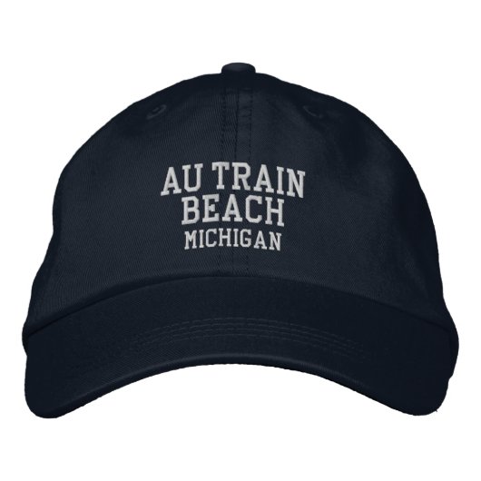 Au Train Beach Michigan Embroidered Baseball Hat 刺繍入りキャップ (正面)
