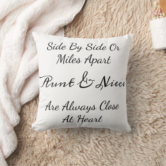 Aunt & Niece Quote – Side By Side or Miles Apart クッション (ブランケット)