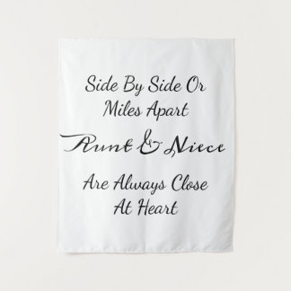 Aunt & Niece Quote – Side By Side or Miles Apart タペストリー